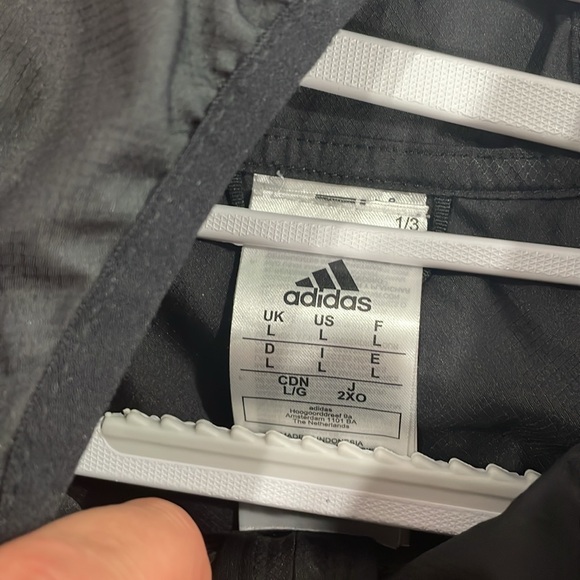 Adidas Own the run jacket. Large like new - Picture 7 of 7